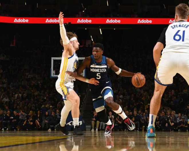 波尔津吉斯首发出战勇士惨败森林狼结束三连败