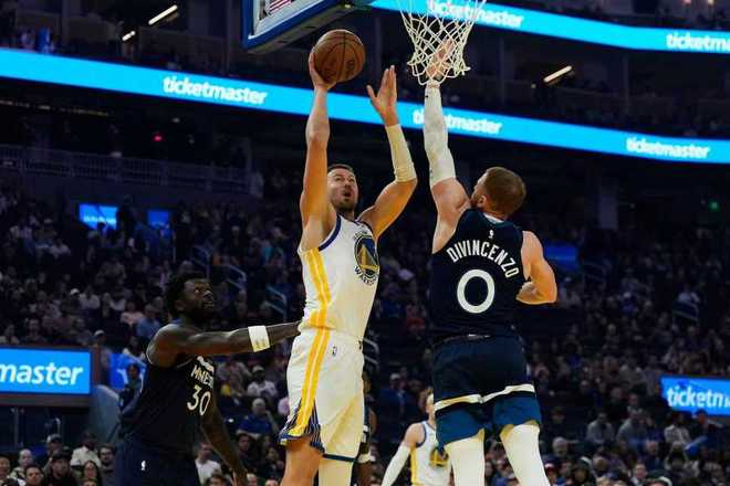 波尔津吉斯首发出战勇士惨败森林狼结束三连败