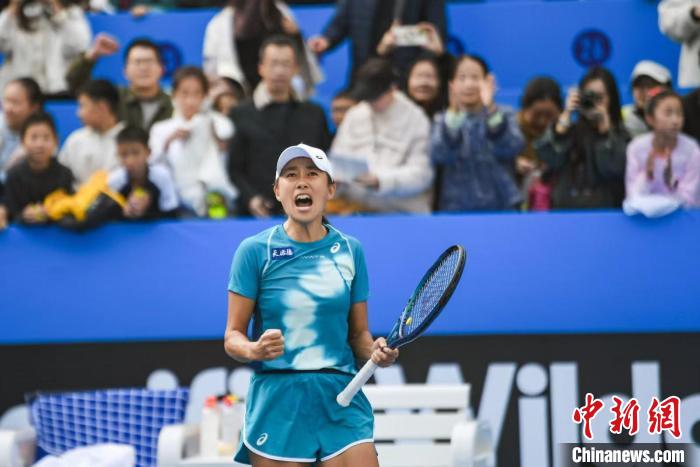 老将张帅靠拼搏赢回澳网