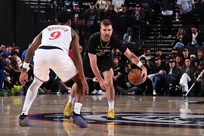 快船力克勇士终结两连败 附加赛对阵引关注 斯潘